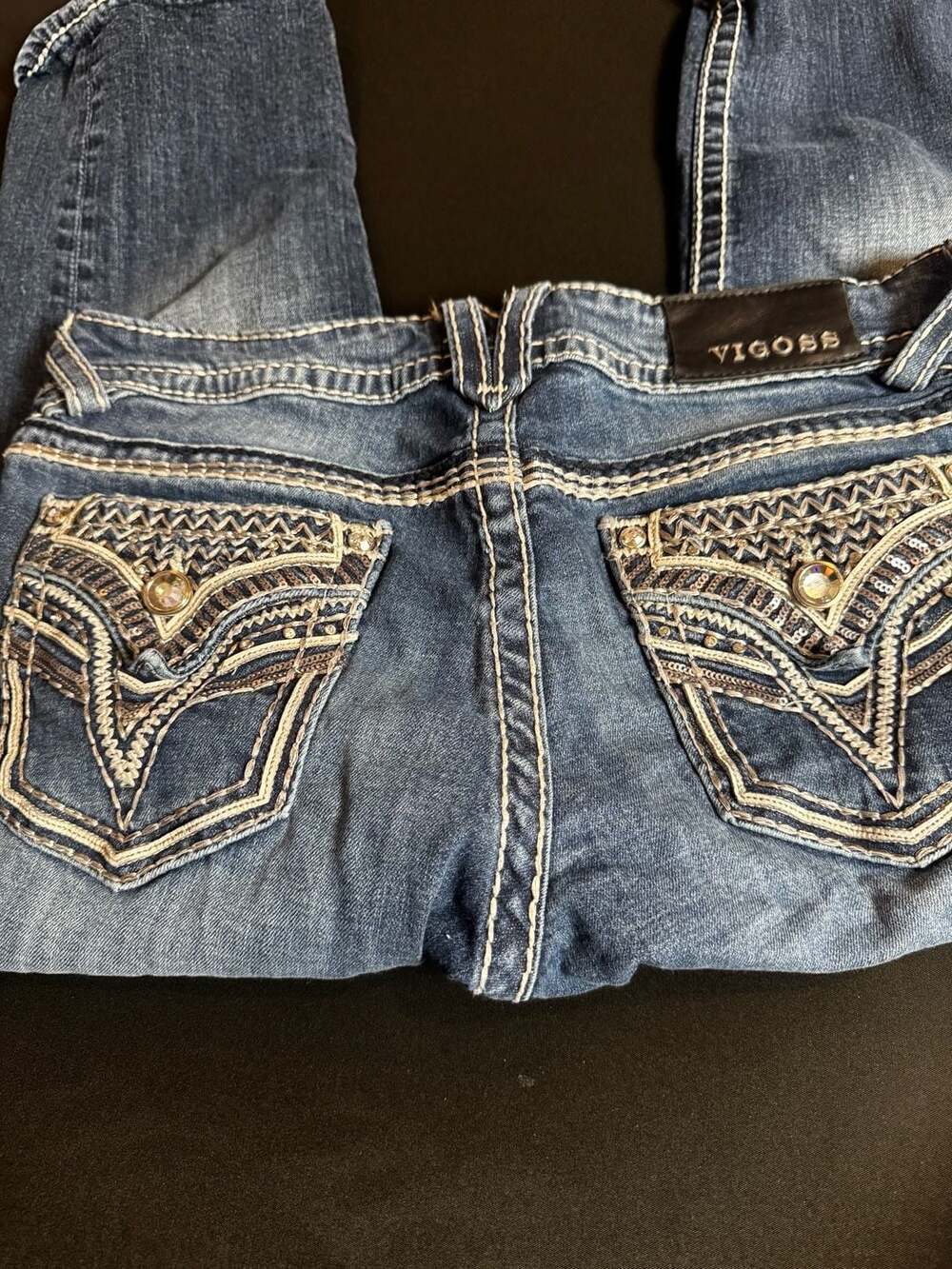 Vigoss The Dallas Capri Embellished Thick Stitch Jeans Size 7/8